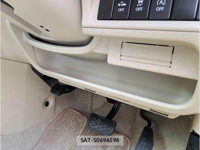 Suzuki LAPIN 2018-08 8206217-12