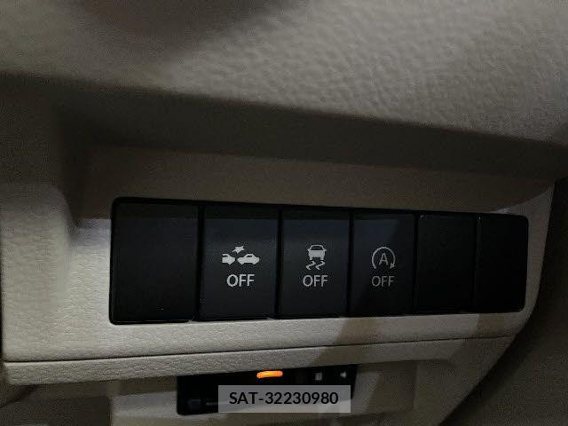 Suzuki LAPIN 2017-03 8206215-11