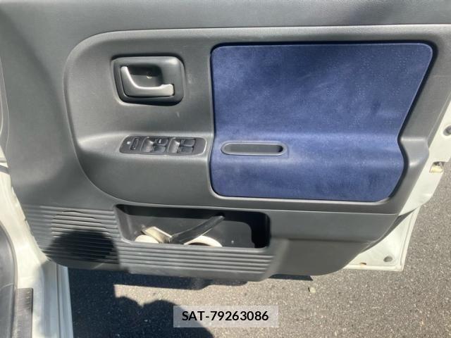 Suzuki LAPIN 2004-01 8312926-16