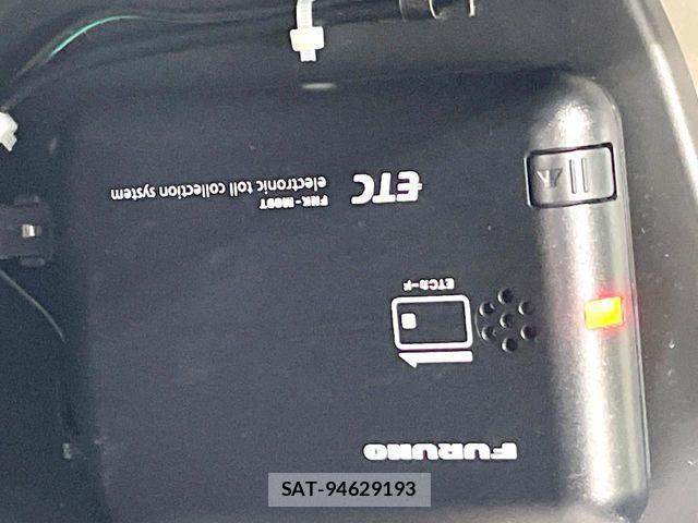 Suzuki LAPIN 2015-06 8334742-5