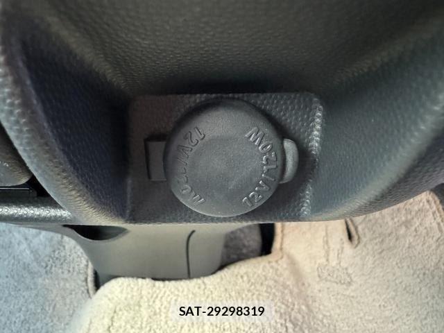 Suzuki LAPIN 2012-03 8353886-27