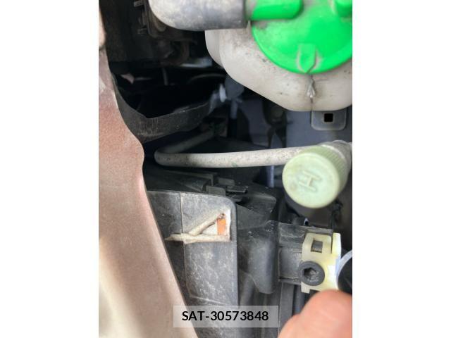 Suzuki LAPIN 2012-01 8364674-26