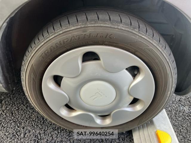 Suzuki LAPIN 2019-09 8364654-5
