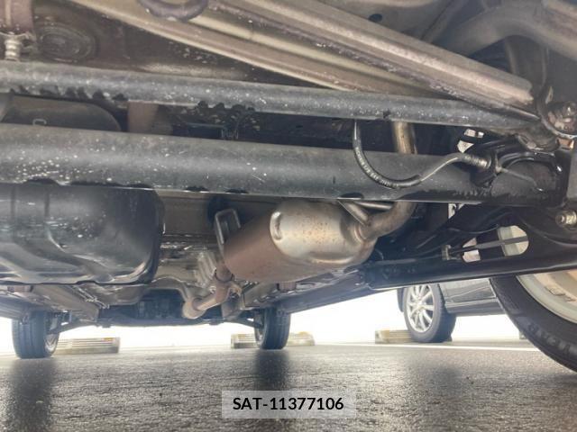 Suzuki LAPIN 2011-09 8523465-11