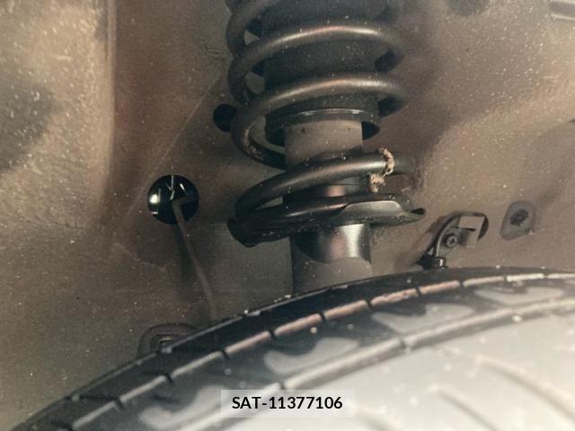 Suzuki LAPIN 2011-09 8523465-5
