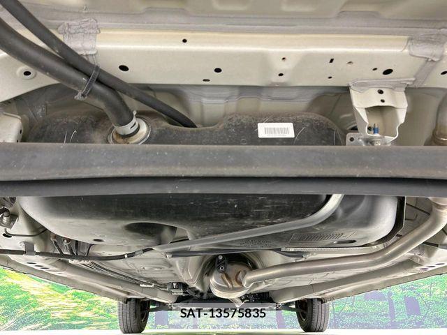 Suzuki LAPIN 2021-04 8523443-18
