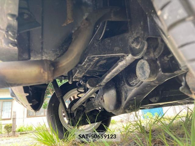 Suzuki LAPIN 2004-03 8364680-11
