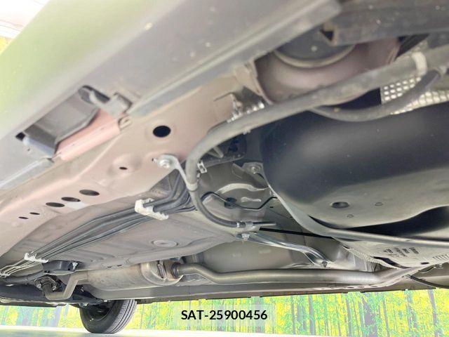 Suzuki LAPIN 2023-03 6670128-18