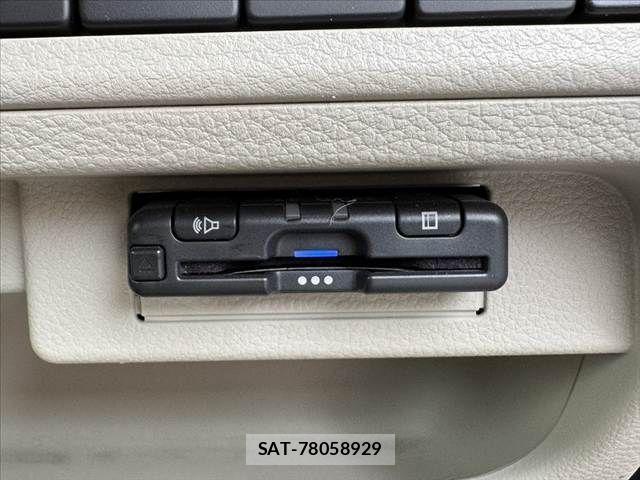 Suzuki LAPIN 2022-08 8740363-4