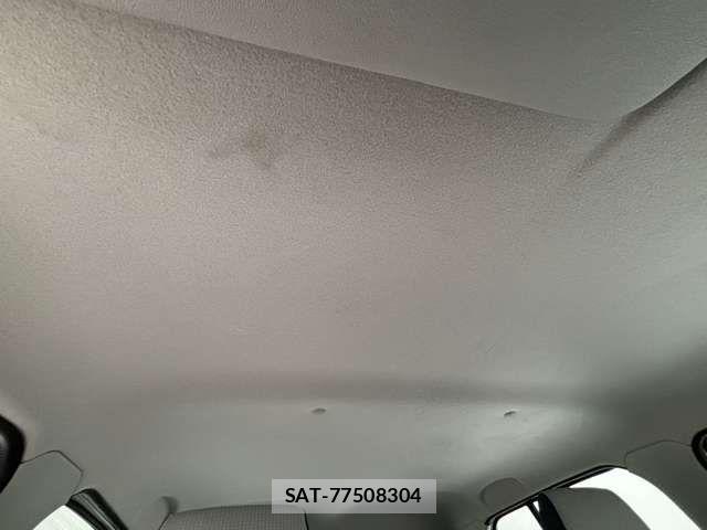 Suzuki ALTO 2017-11 4928421-12