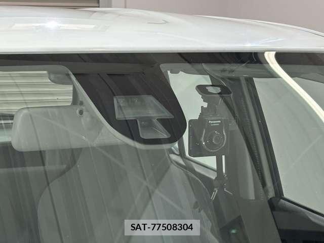Suzuki ALTO 2017-11 4928421-22