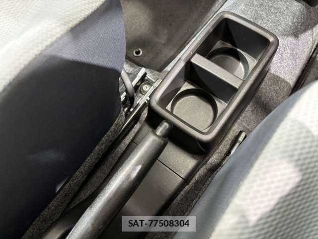 Suzuki ALTO 2017-11 4928421-23