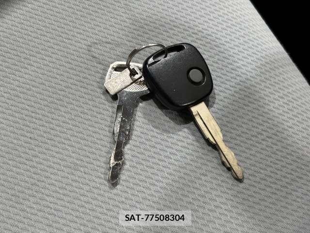Suzuki ALTO 2017-11 4928421-27