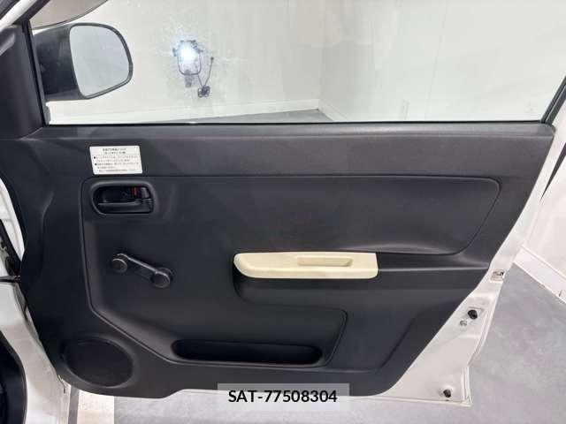 Suzuki ALTO 2017-11 4928421-28