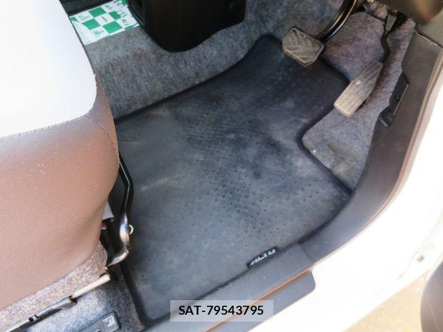 Suzuki ALTO 2019-01 6610446-17