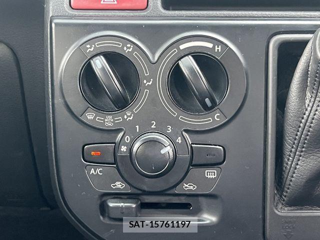 Suzuki ALTO 2018-05 8364695-12