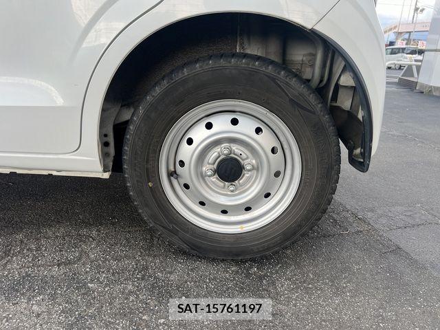Suzuki ALTO 2018-05 8364695-24