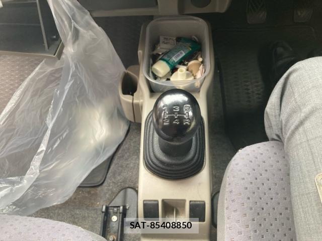 Suzuki ALTO 2009-03 8411178-21