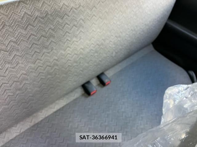 Suzuki ALTO 2001-11 8523473-16