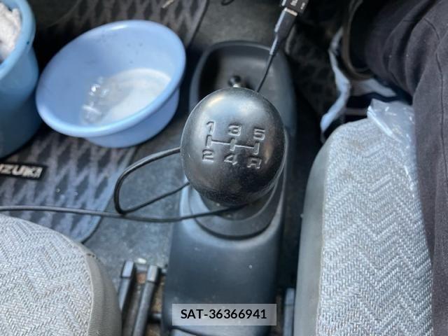 Suzuki ALTO 2001-11 8523473-19