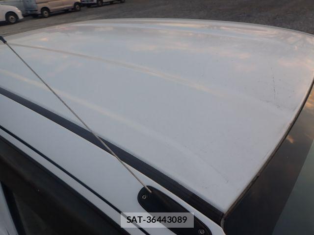 Suzuki ALTO 2018-01 6641220-9