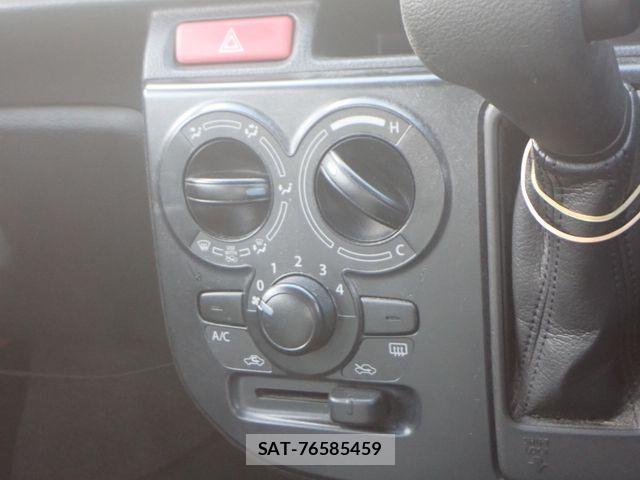 Suzuki ALTO 2018-01 6641219-12