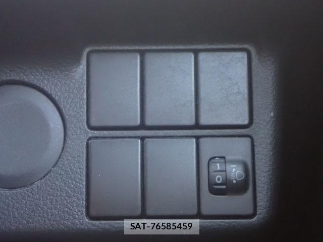 Suzuki ALTO 2018-01 6641219-15