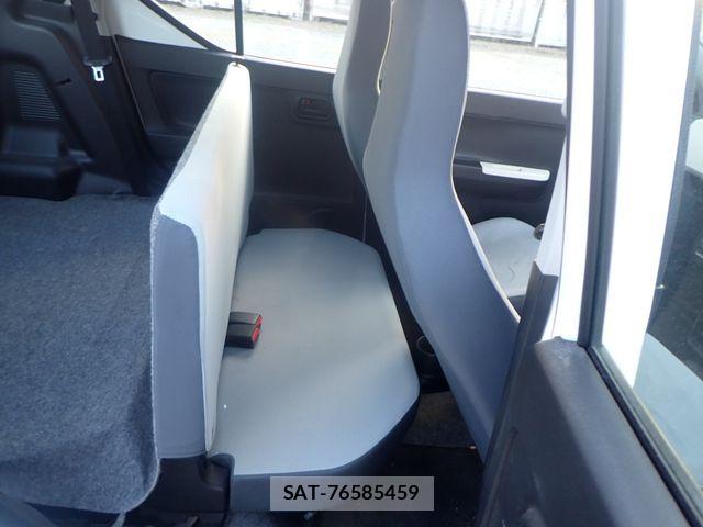 Suzuki ALTO 2018-01 6641219-18