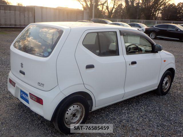 Suzuki ALTO 2018-01 6641219-7