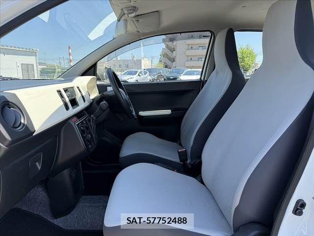 Suzuki ALTO 2016-02 6683677-16