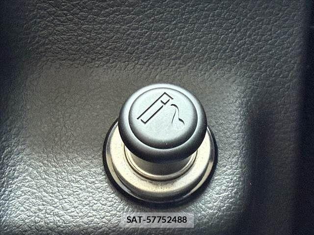 Suzuki ALTO 2016-02 6683677-21