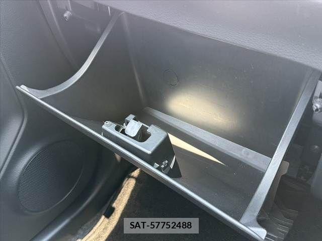Suzuki ALTO 2016-02 6683677-22