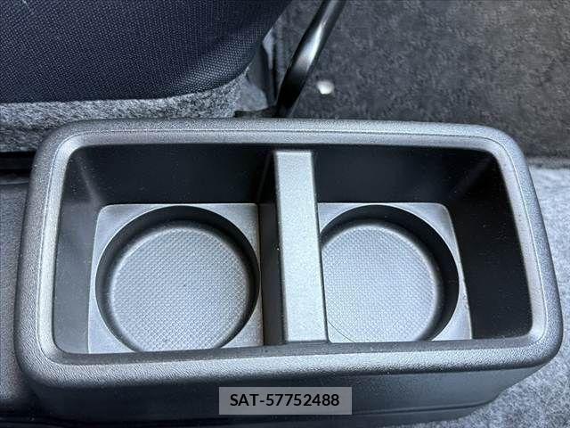 Suzuki ALTO 2016-02 6683677-23
