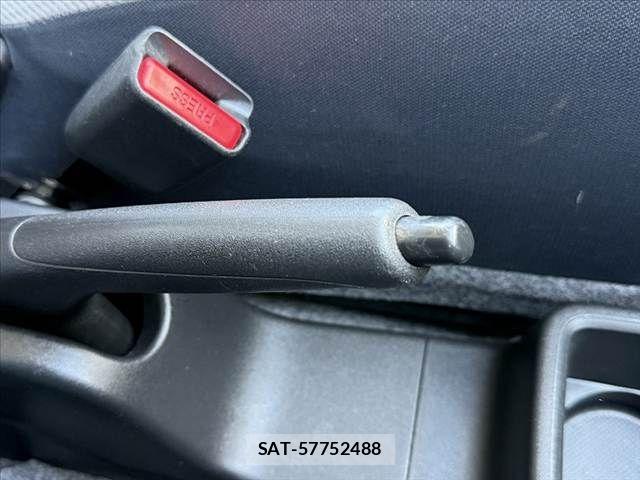 Suzuki ALTO 2016-02 6683677-24