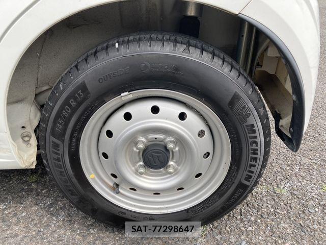 Suzuki ALTO 2018-04 7214647-12