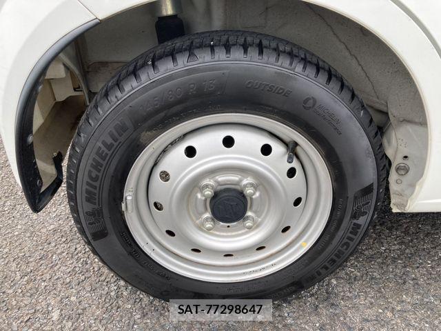Suzuki ALTO 2018-04 7214647-13