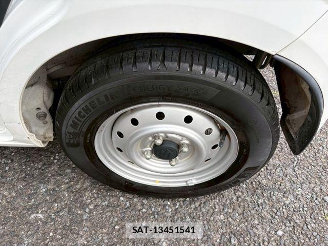 Suzuki ALTO 2018-04 7214649-10
