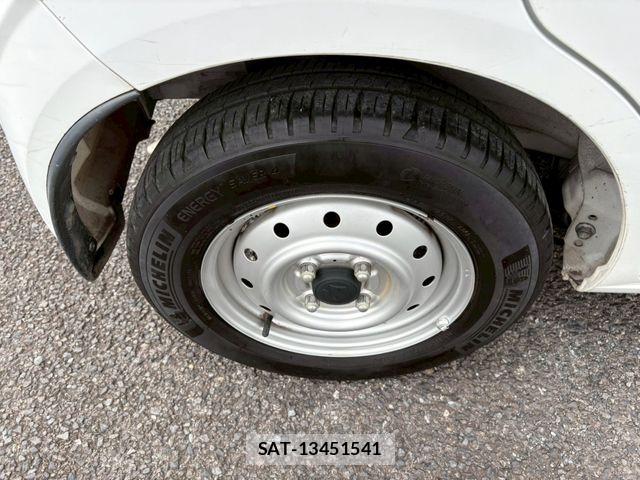 Suzuki ALTO 2018-04 7214649-11
