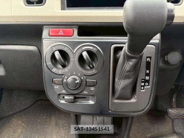 Suzuki ALTO 2018-04 7214649-17