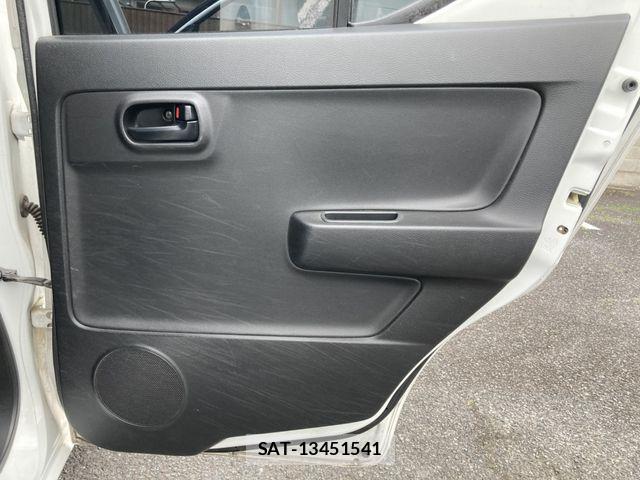 Suzuki ALTO 2018-04 7214649-21