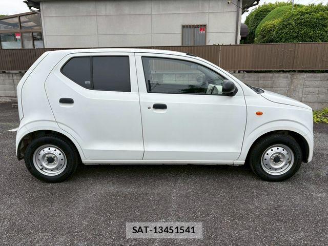 Suzuki ALTO 2018-04 7214649-8