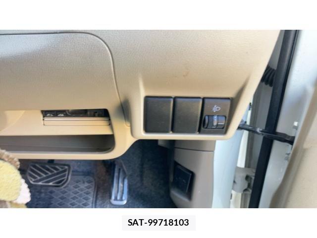 Suzuki ALTO 2014-01 7214644-16