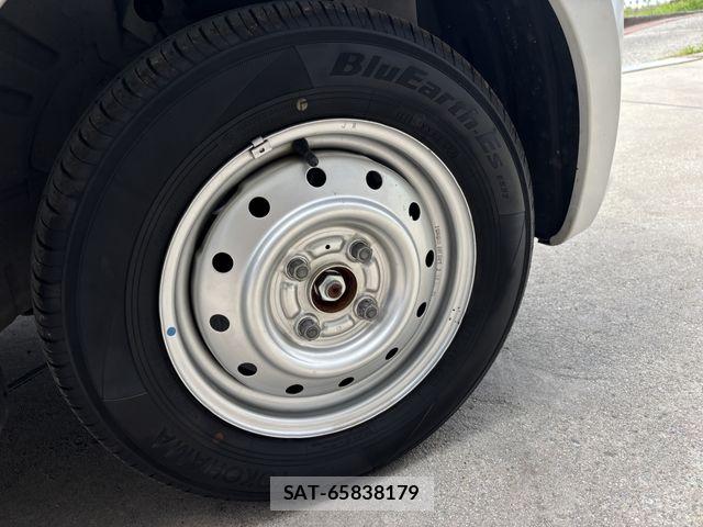 Suzuki ALTO 2014-05 7214648-29