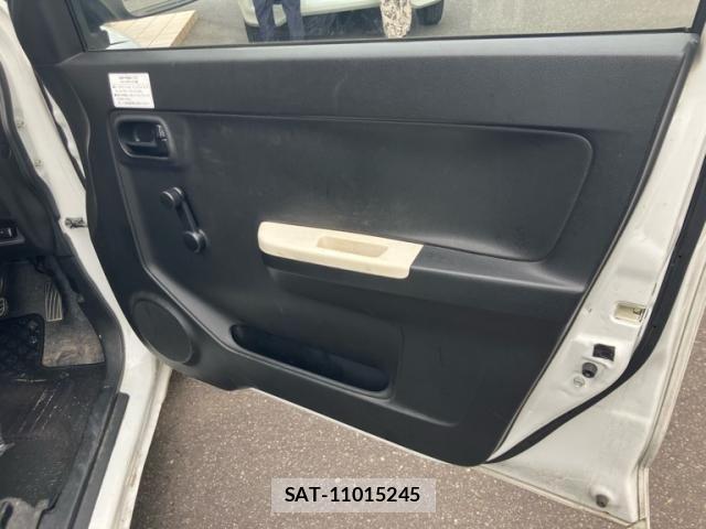 Suzuki ALTO 2017-01 7325603-13