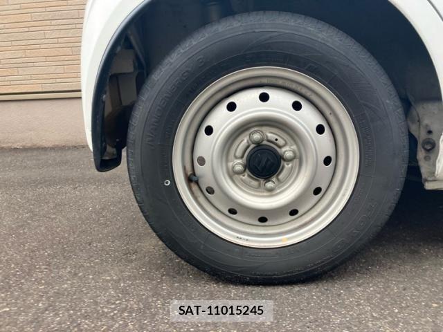 Suzuki ALTO 2017-01 7325603-2