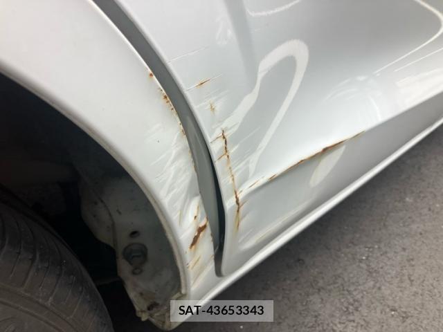 Suzuki ALTO 2016-04 7325604-15