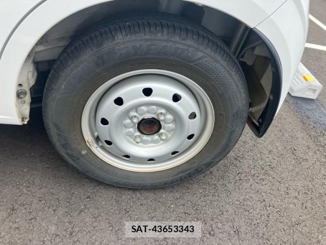 Suzuki ALTO 2016-04 7325604-2