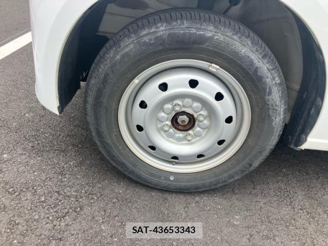 Suzuki ALTO 2016-04 7325604-3
