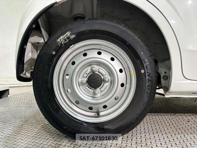 Suzuki ALTO 2019-02 7356751-24