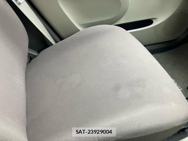 Suzuki ALTO 2012-04 8097951-16